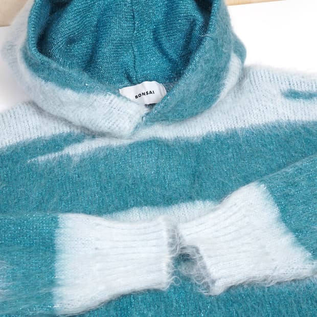 Bonsai 자카드 웨이브 니트 후드