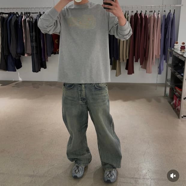 999휴머니티 CURVED HERITAGE DENIM PANTS