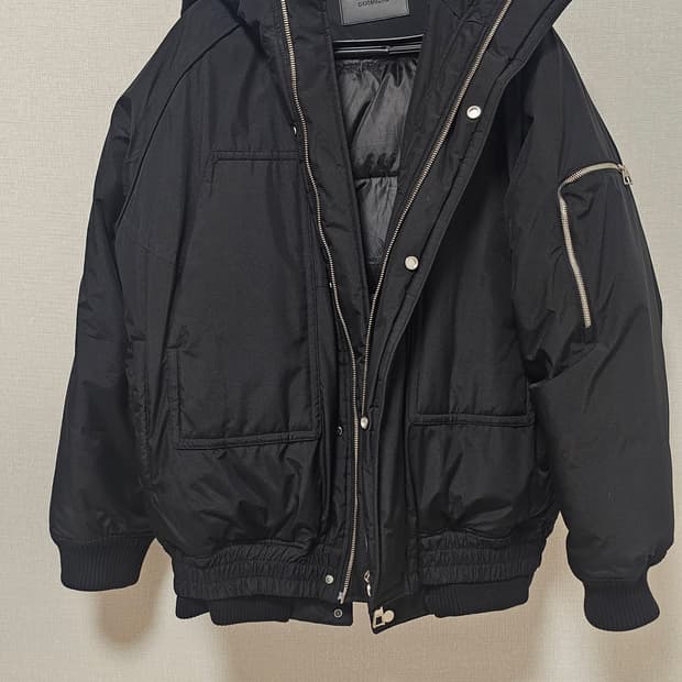 송지오 22FW 와이드 포켓후드 패딩