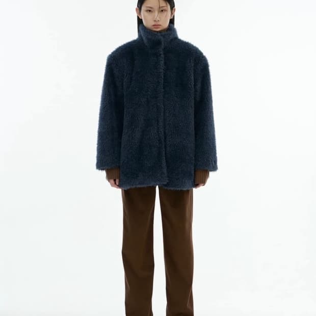 아모멘토 SHAGGY HALF COAT 0사이즈