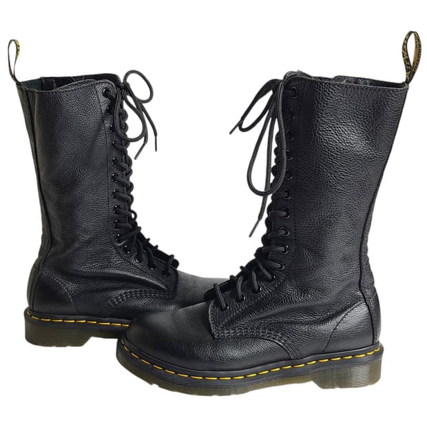240-245) Dr.Martens 닥터마틴 1B99 14홀 버지니아