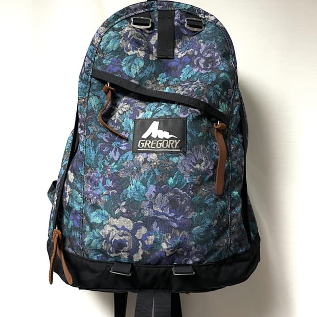 (구로고) 그레고리 데이팩 플라워 타페스트리 백팩 배낭 26L _ 블루