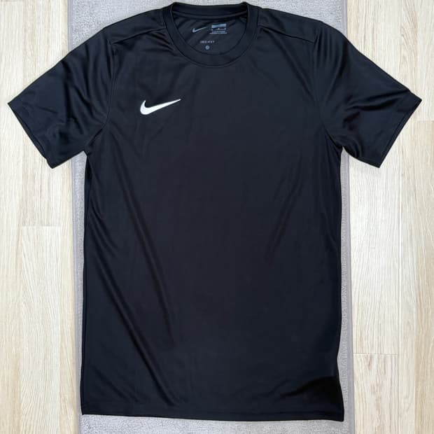 [S급] 나이키 드라이핏 검정 반팔 티셔츠 M