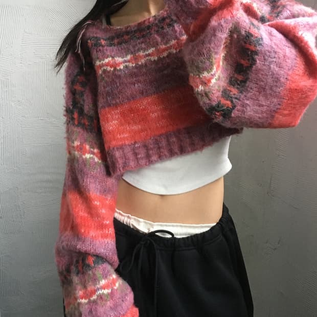 Perverze 퍼버즈 크롭 니트 