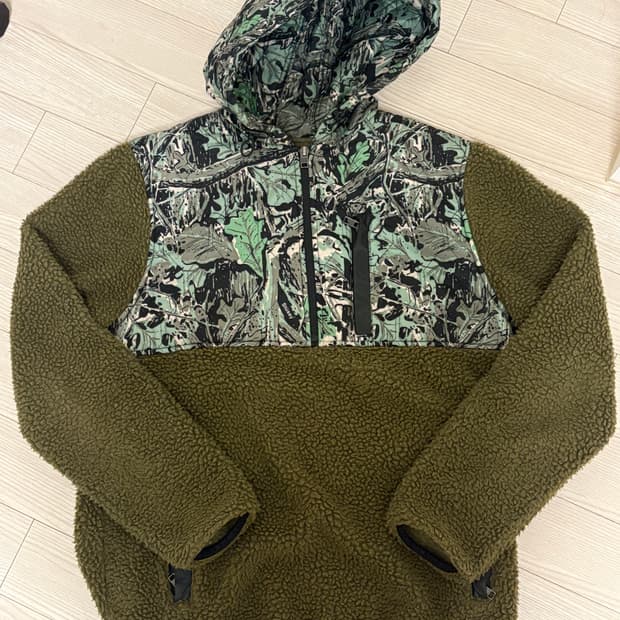 스투시x홀든 리얼트리 플리스