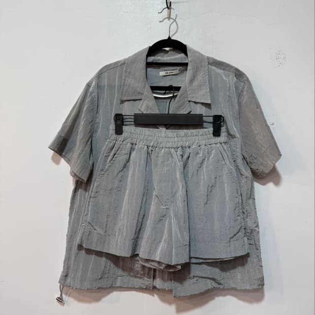 그레이 반팔셔츠 투피스 셋업