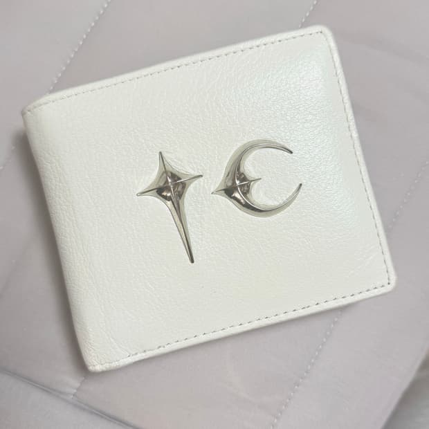 떠그클럽 지갑 판매해요