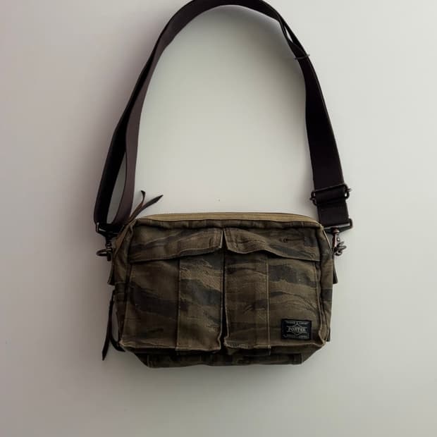 요시다 포터 70주년 한정판 숄더백