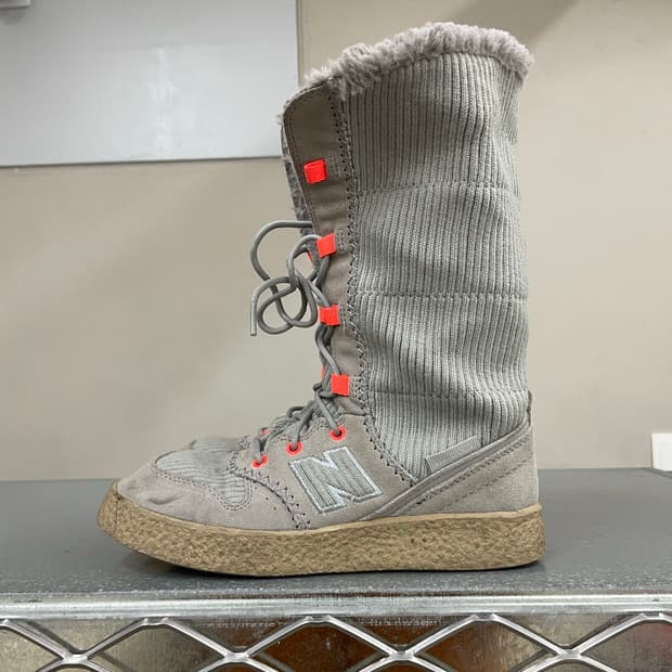 뉴발란스 니트 퍼 부츠 그레이 230