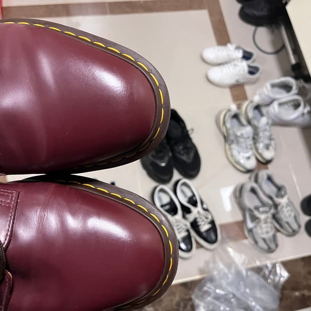 닥터마틴 길리 버건디