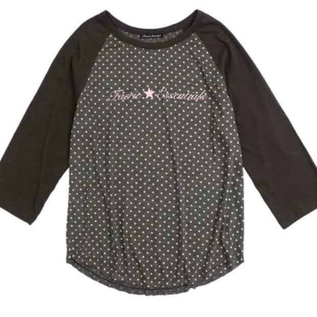 샵페어리 도트 래글런 슬리브 탑 차콜