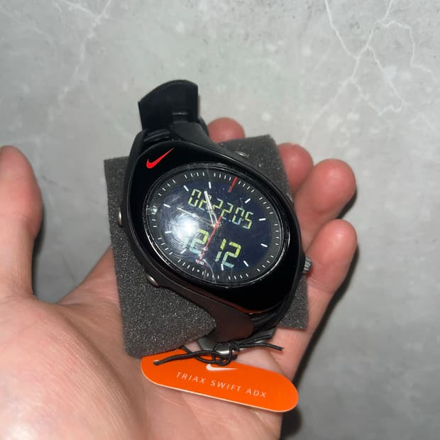 나이키 시계 트라이엑스 Nike Triax Swift