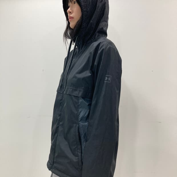 Under armour wind hooded zip-up