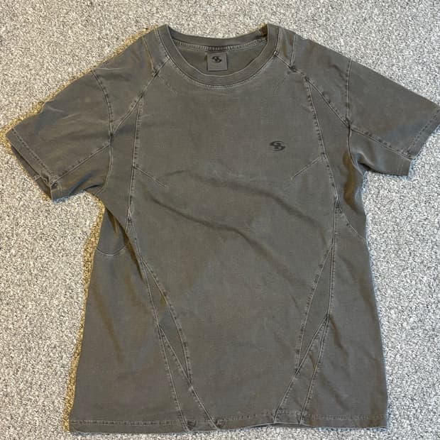 산산기어 페이디드 워싱 티셔츠 차콜