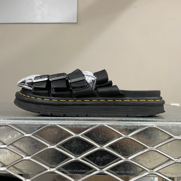 닥터마틴 테이트 샌들 uk8