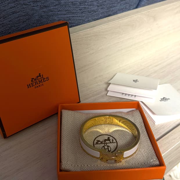 에르메스 클릭아슈 브레이슬릿 골드 하드웨어 블랑