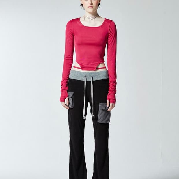 디어스토커 스트랩 핑크 롱슬리브 티