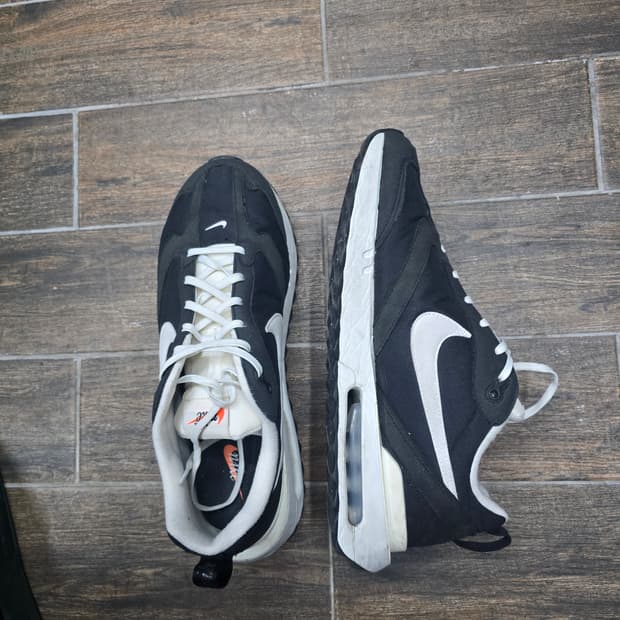 나이키 운동화 285