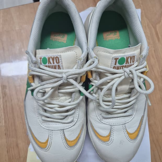 오니츠카타이거 240 운동화