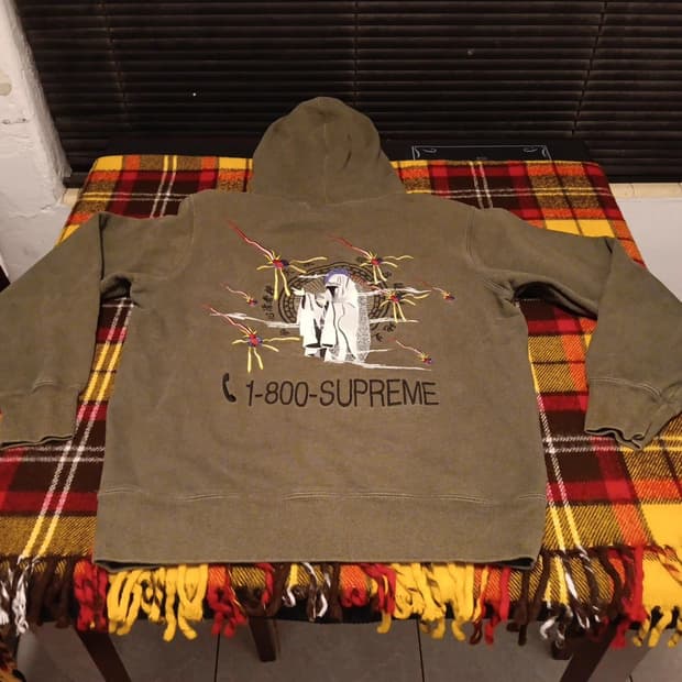 19FW 슈프림 1-800 후드티