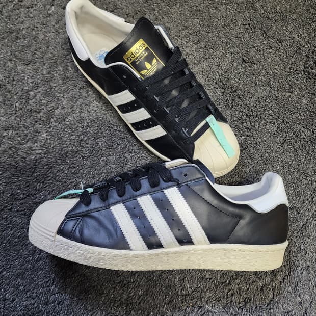 아디다스 슈퍼스타80s 검흰 270사이즈 