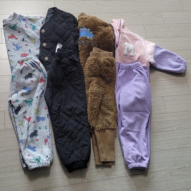 👶아기옷110사이즈👶 상하복4종 일괄(겨울용)