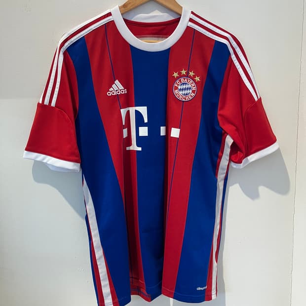 Adidas FC Bayern 14-15 Home Uniform