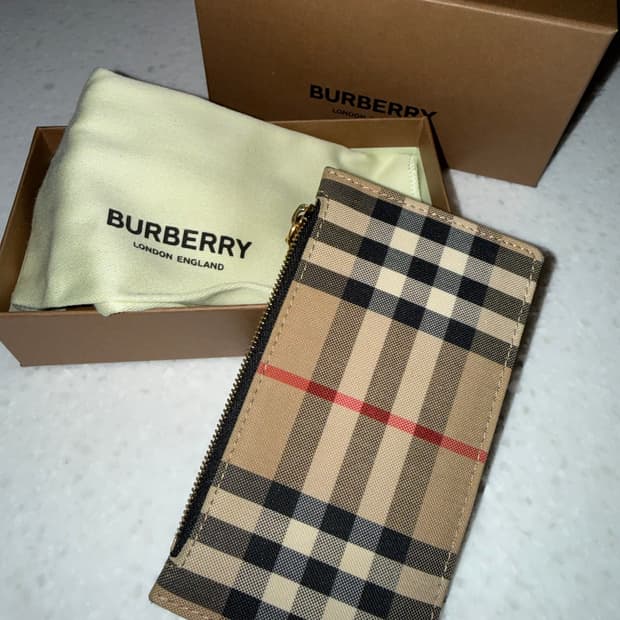 버버리 카드 지갑