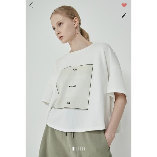 시스템 레터링 프린팅 크롭 티셔츠