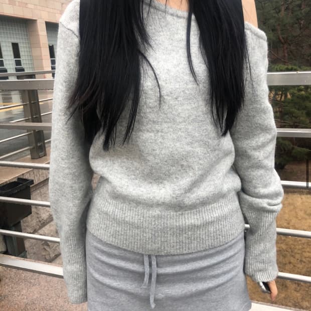 아워캐비넷 원숄더니트 