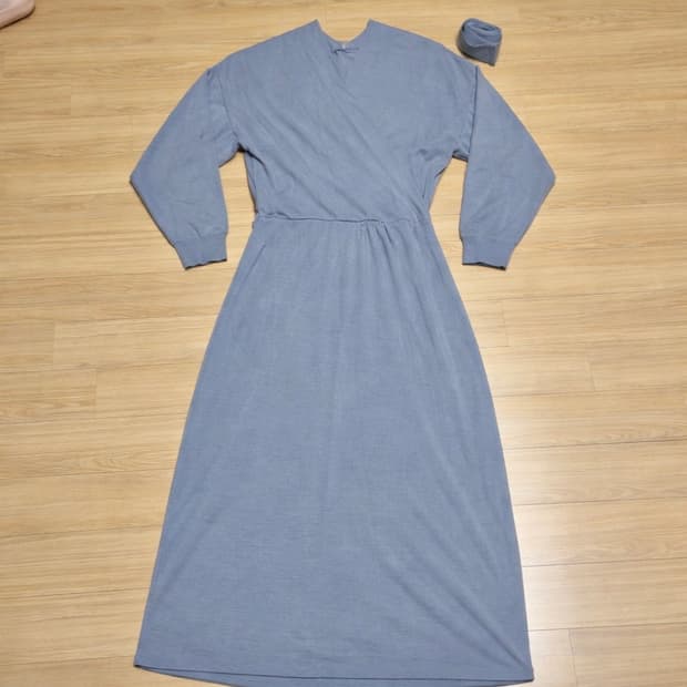 샌드베이지 니트 원피스