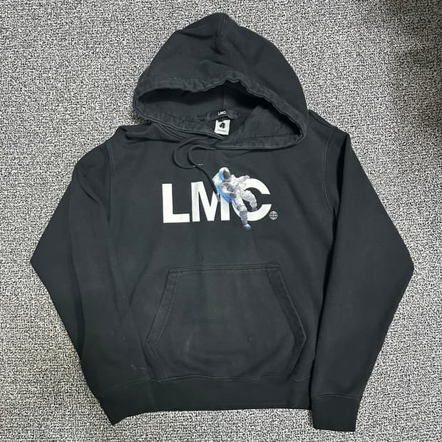(L추천) LMC 블랙 스페이스 그래픽 우주인 후드티