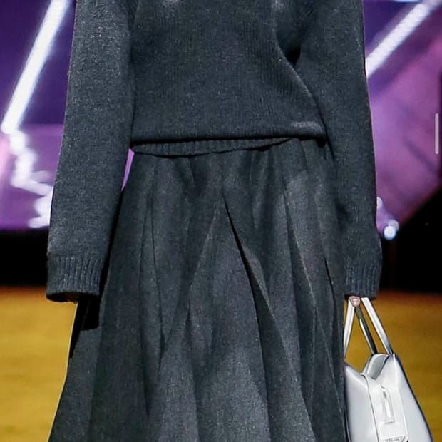 Prada 프라다 22fw 울 캐시미어 니트 38사이즈