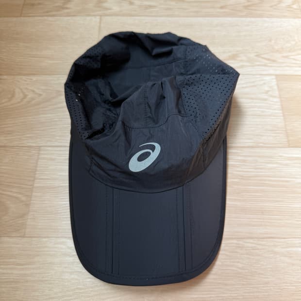 Asics lightweight cap