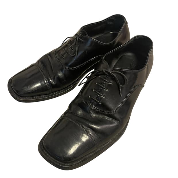 프라다 스퀘어 더비슈즈