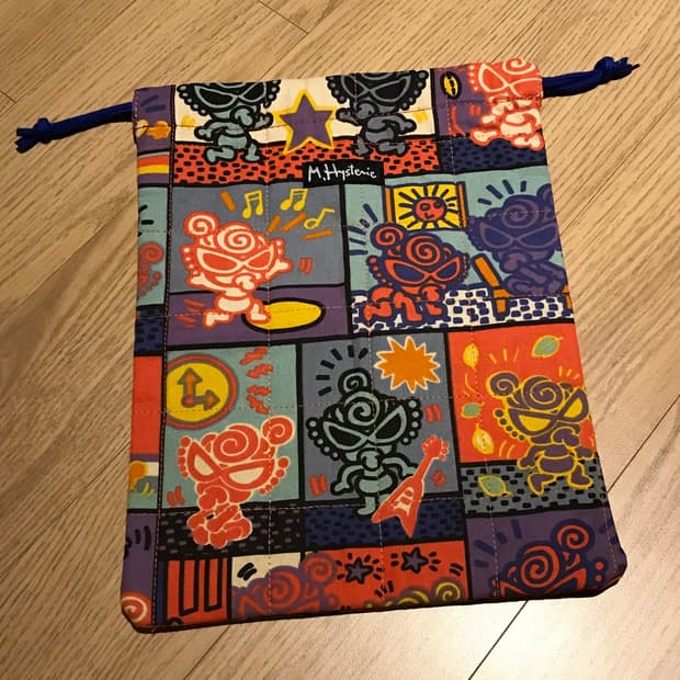 히스테릭 미니 조리개 파우치