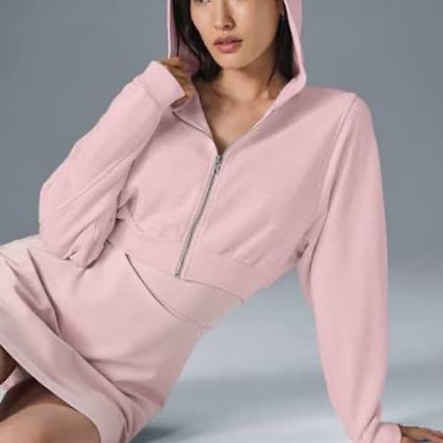 [품절상품,새상품] ALO 알로 요가 크롭 후드집업 발레 핑크🩰💗