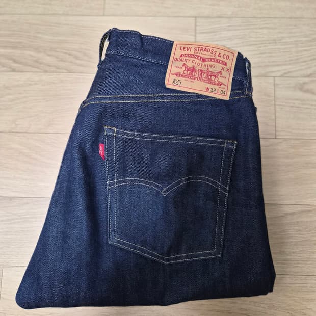 매장 리바이스 lvc 66501 32x34