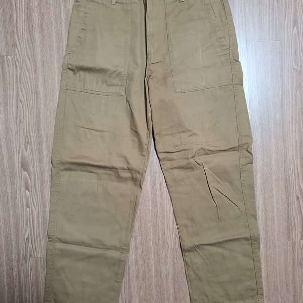 에잇세컨즈 퍼티그팬츠