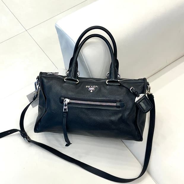 프라다 비텔로 피닉스 모터백 (정품)