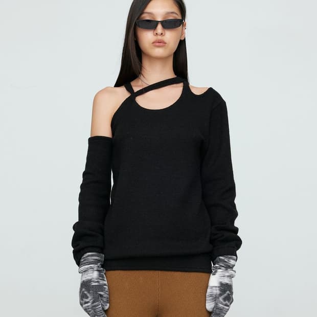 나체 원숄더 니트