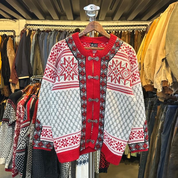 데일오브노르웨이 헤비 울 노르딕 가디건