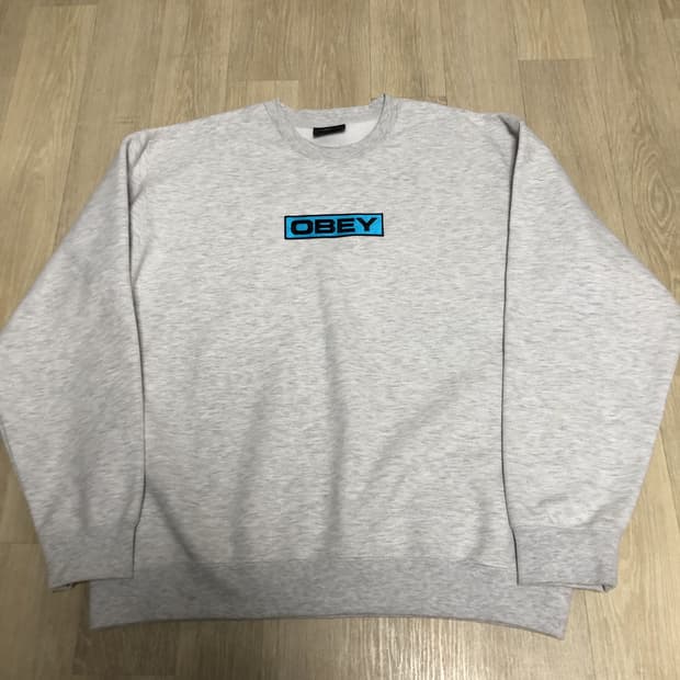 (L) 오베이 OBEY 1% 멜란지 박스 로고 스웻 셔츠