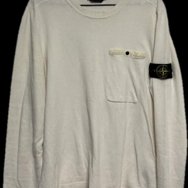 스톤아일랜드 포켓 맨투맨