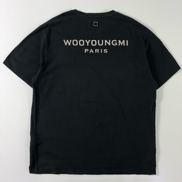 Wooyoungmi 우영미 화이트 패치 백로고 블랙 반팔티