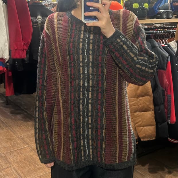 [HI] 스트라이프 자카드 니트