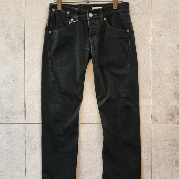 리바이스 엔지니어드 진 블랙 데님 팬츠