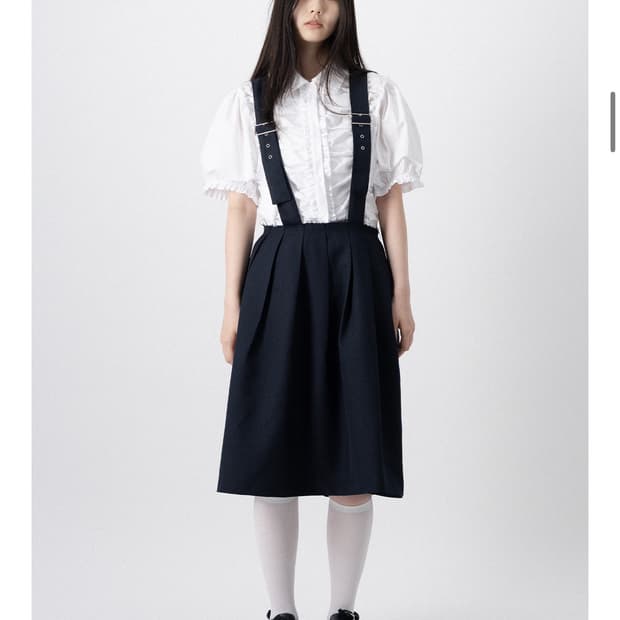 생긴스튜디오 SUSPENDER CUTTING TWILL SKIRT