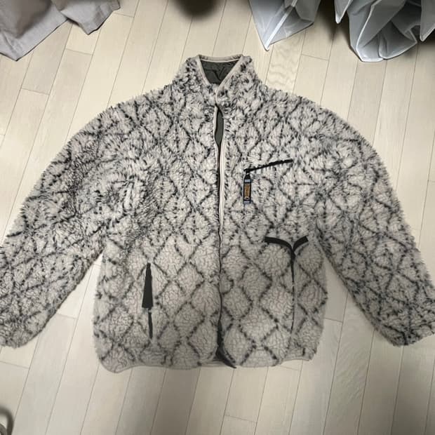 캐피탈 리버시블 보아후리스 