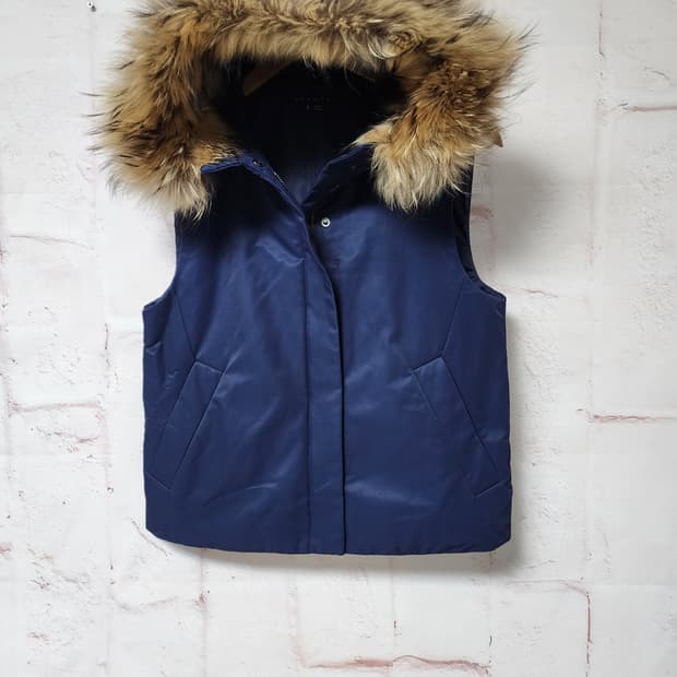 띠어리 네이비 후드 퍼 베스트 조끼